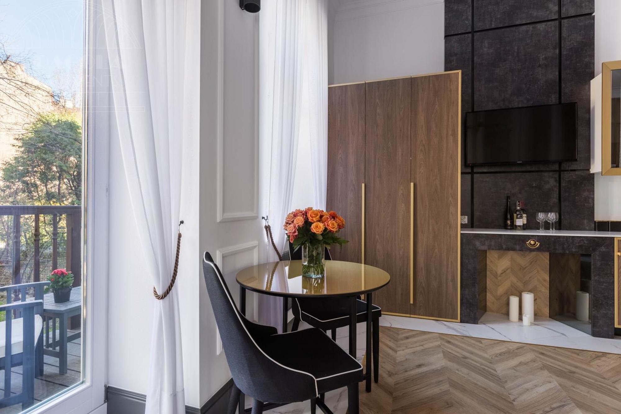 Fragola Apartments Old Town Krakow Bilik gambar
